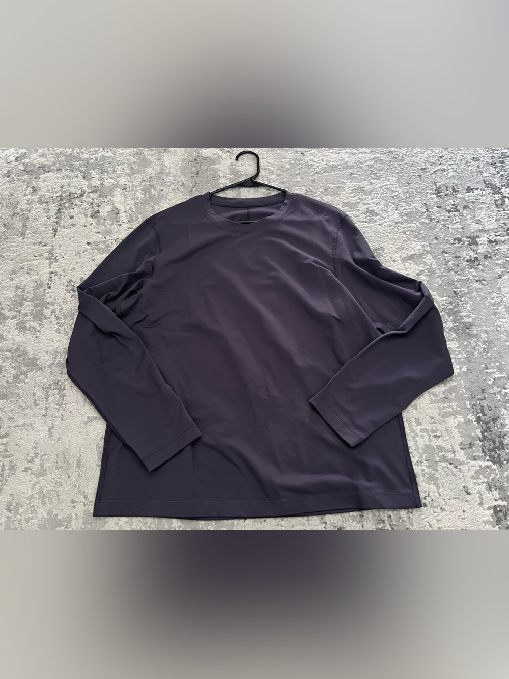 NWOT lululemon men’s soft jersey long sleeve size M in purple